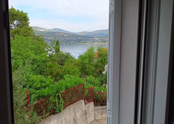 Perleta Luxury Sea View With Jacuzzi Apartament