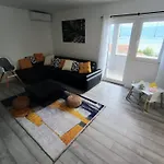 Perleta Luxury Sea View With Jacuzzi
