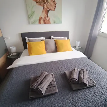 Apartman Perleta Luxury Sea View With Jacuzzi *