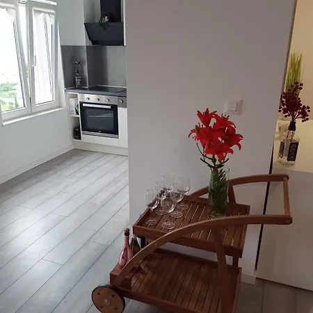 Apartman Perleta Luxury Sea View With Jacuzzi *